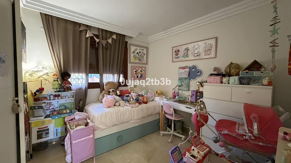 2 bedroom Apartment in Benahavís in Benahavís - foto 9