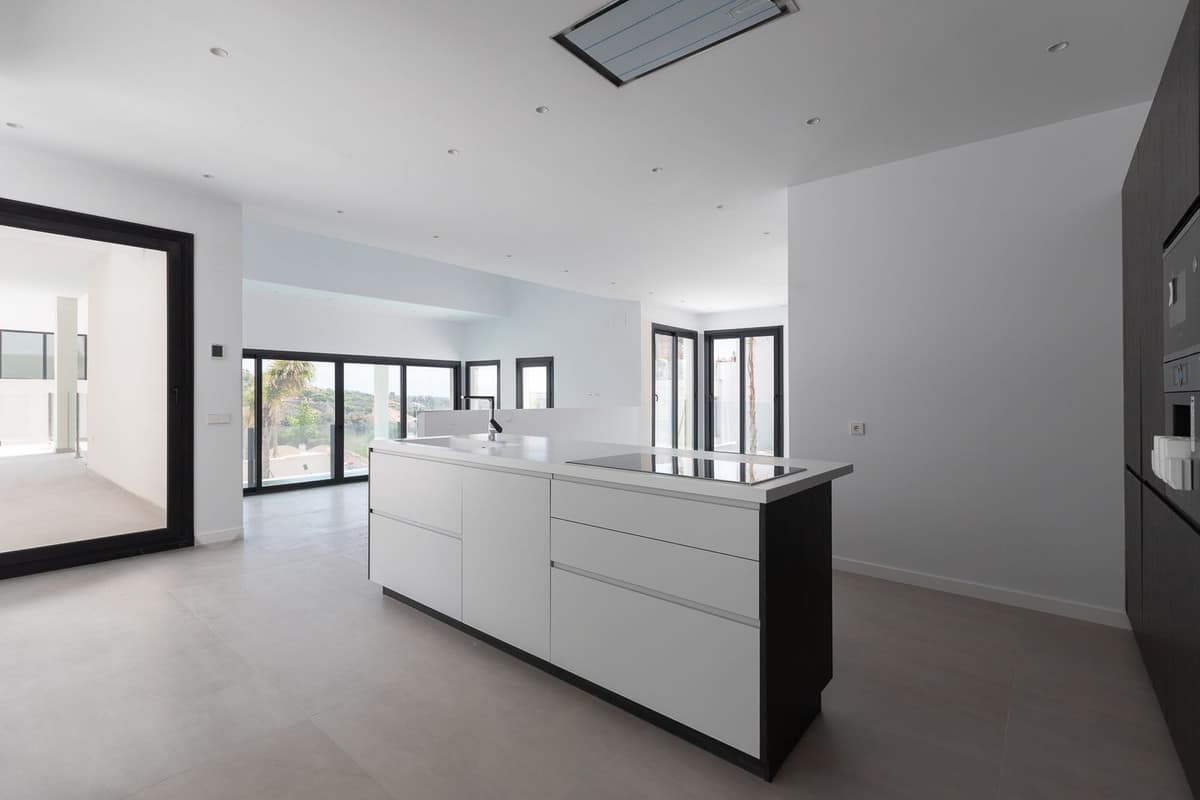 Villa met 4 slaapkamers in Elviria in Elviria - foto 5