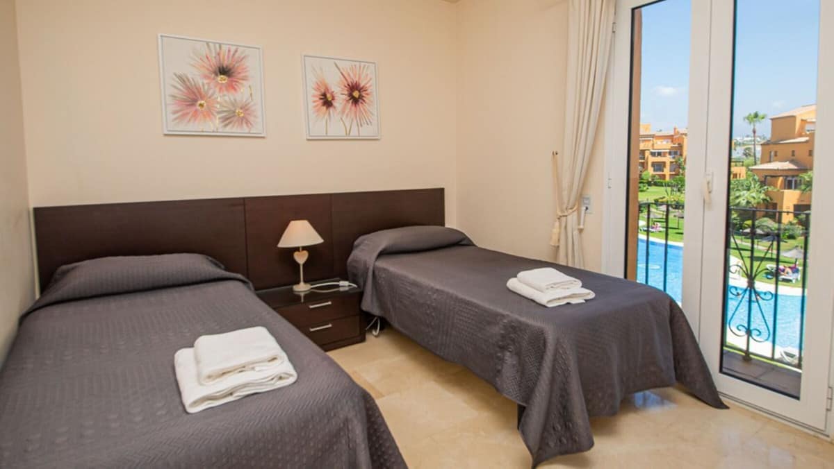 2-slaapkamer appartement in La Duquesa aan de eerste lijn van het strand in La Duquesa - foto 11