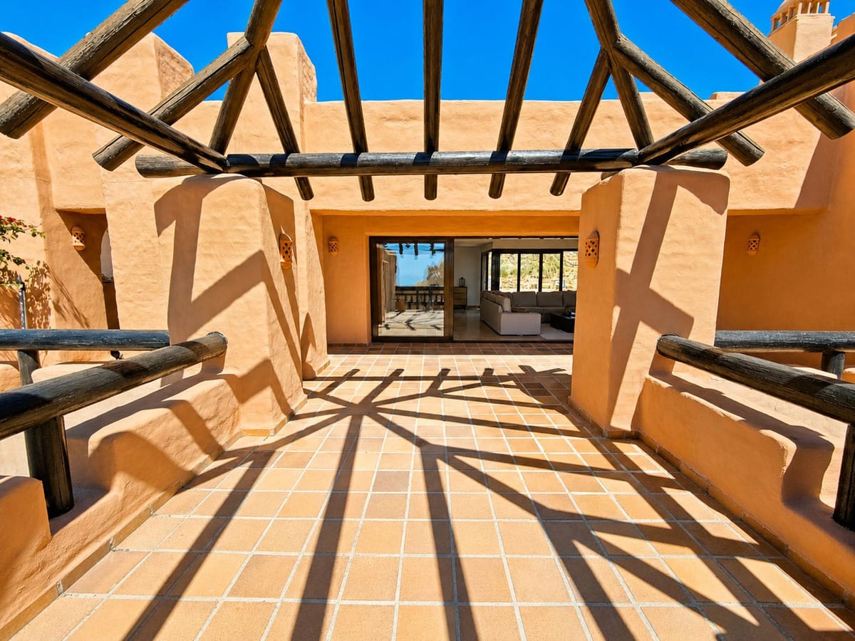 Spectaculair penthouse met zee- en golfbaanuitzicht in San Luis de Sabinillas in San Luis de Sabinillas - foto 18