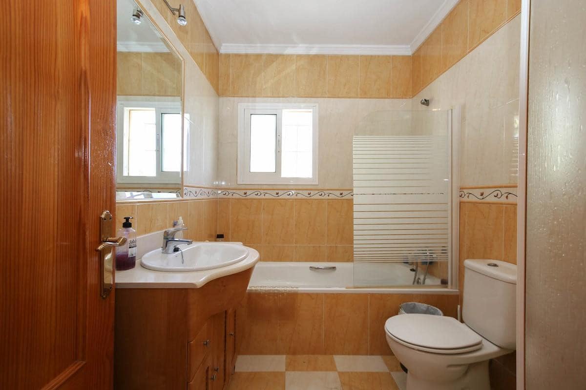 Drie woningen op één perceel in Alhaurín de la Torre – 5 slaapkamers, 4 badkamers in Alhaurín de la Torre - foto 16