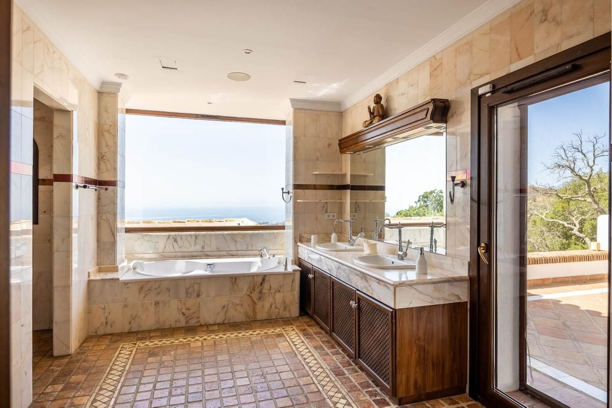6-slaapkamer villa in Marbella, La Mairena in Marbella - foto 17