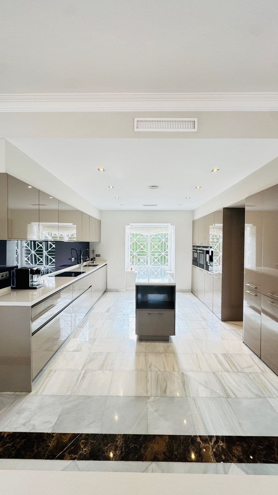 5-slaapkamer villa aan de golfbaan, Guadalmina Alta, Marbella in Guadalmina Alta - foto 6