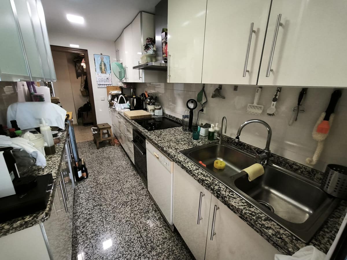 Drie slaapkamers appartement in Fuengirola, centraal gelegen in Fuengirola - foto 20