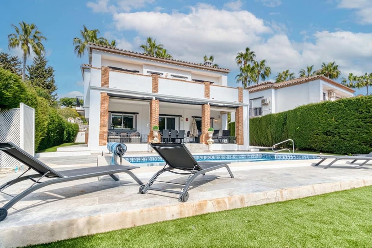 Vrijstaande villa met 4 slaapkamers in Calahonda in Calahonda - foto 2