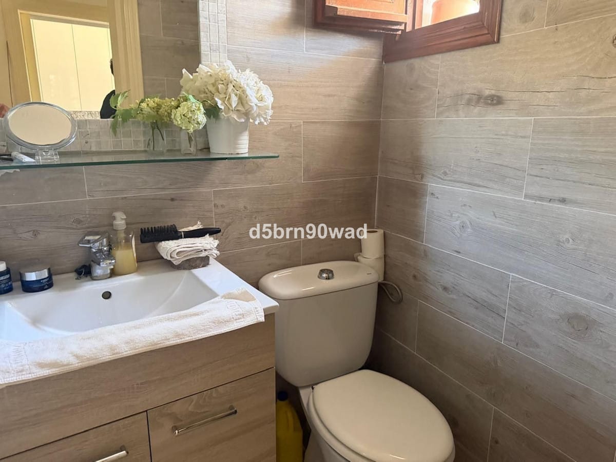 Traditionele 3-slaapkamer townhouse met zeezicht in Nagüeles, Marbella in Marbella - foto 15