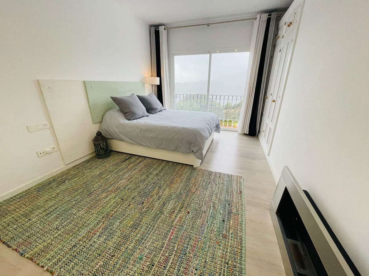 Twee-onder-een-kapwoning met 3 slaapkamers in Zahara de Istán in Istán - foto 9