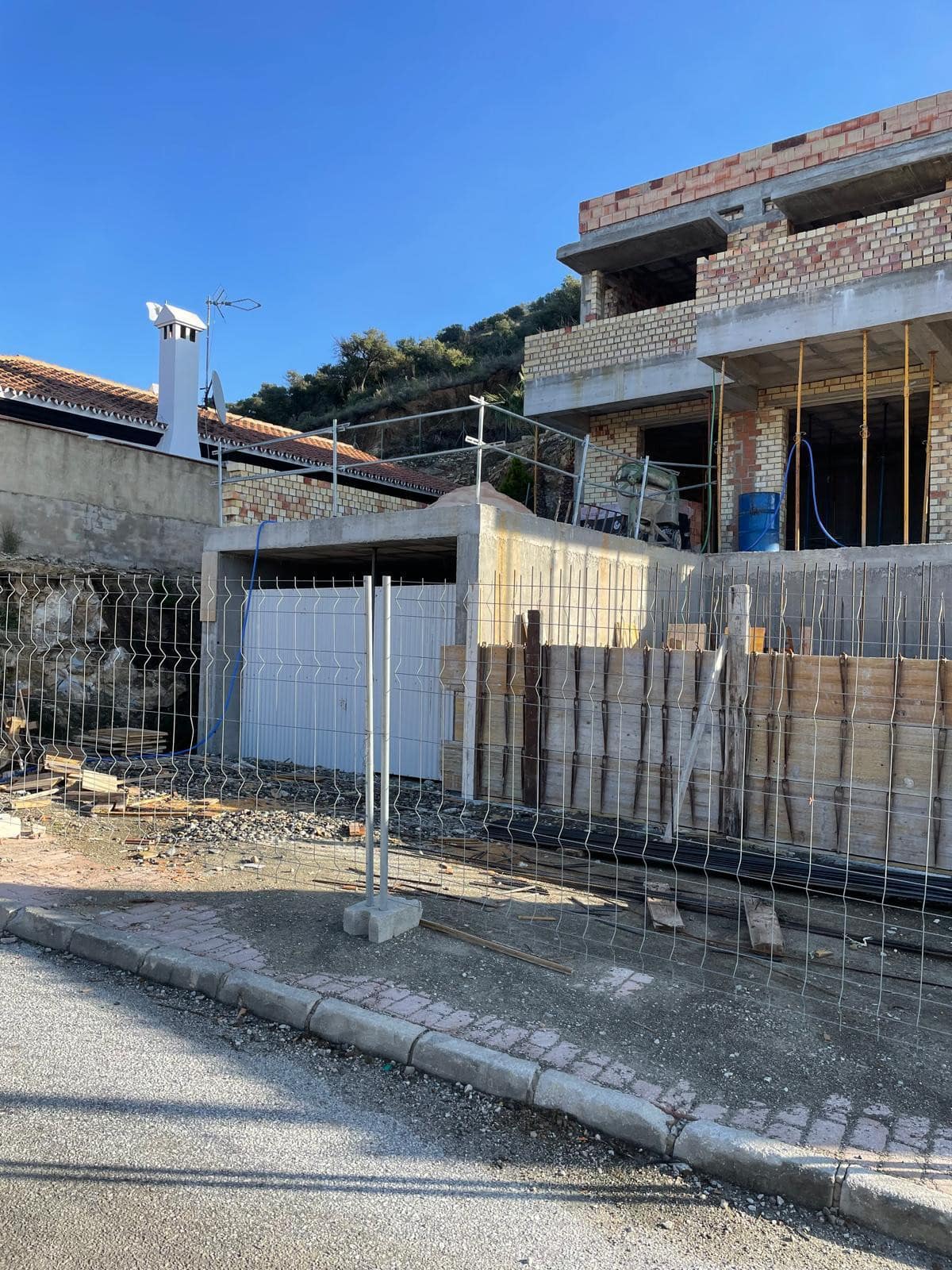 Nieuwbouwvilla in Coín met 3 slaapkamers en 205 m2 in Coín - foto 2