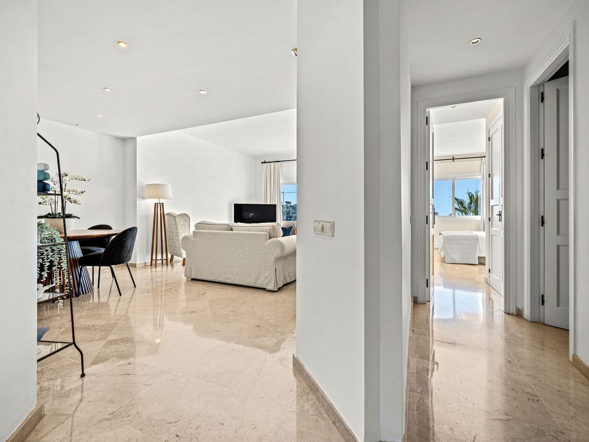 Drie-slaapkamer appartement in Elviria Hills in Elviria - foto 4