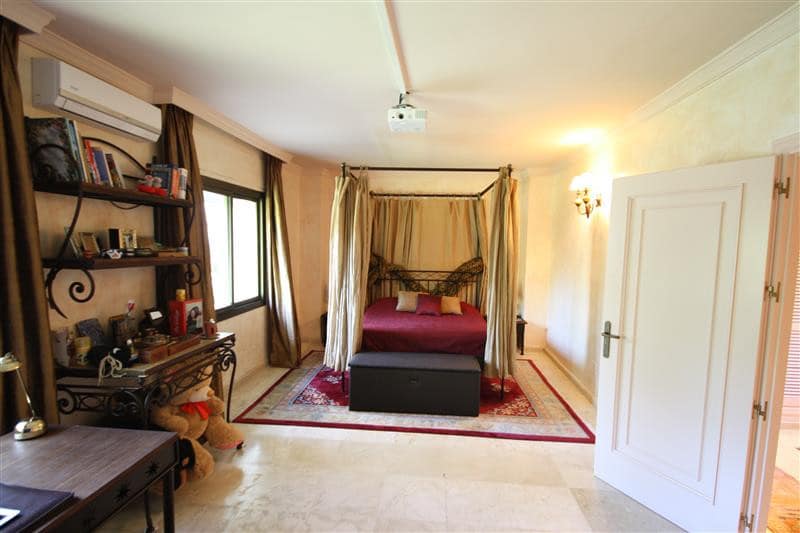 Villa met 6 slaapkamers in Los Monteros in Los Monteros - foto 15