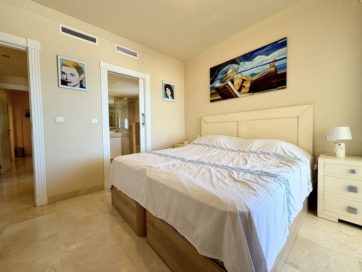 Appartement met 2 slaapkamers aan het strand in Estepona in Estepona - foto 11