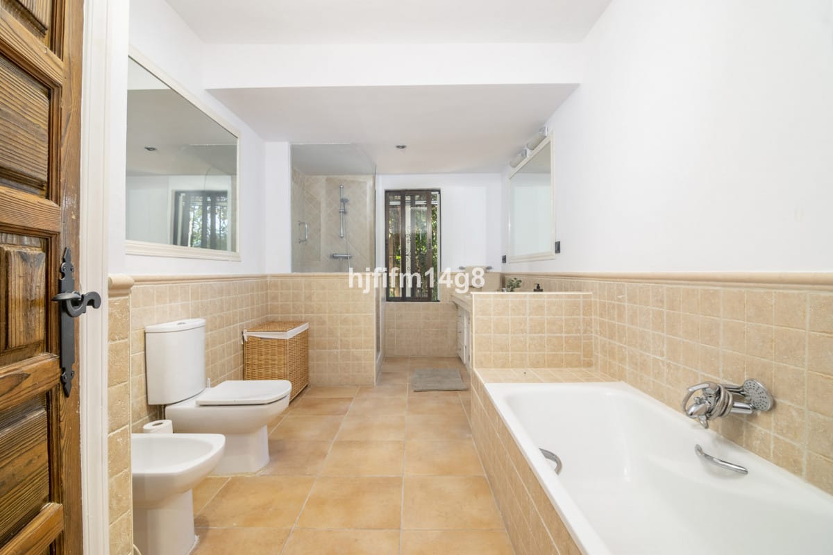 7-slaapkamers villa te koop in San Pedro de Alcántara in San Pedro de Alcántara - foto 18