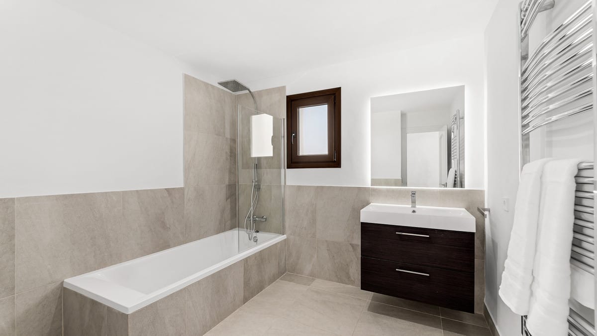 5-slaapkamer villa in Estepona met adembenemend zee- en bergzicht in Estepona - foto 15