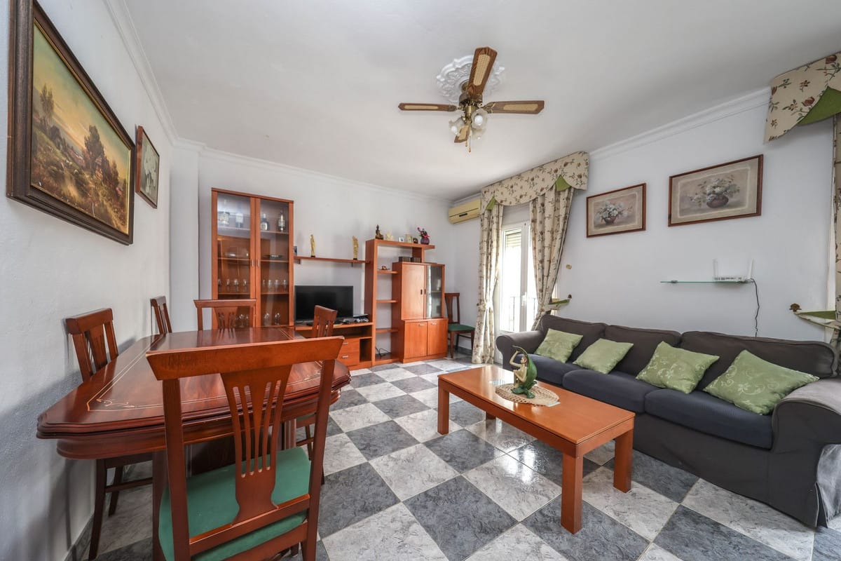 4-slaapkamer stadswoning in Tolox in Tolox - foto 8