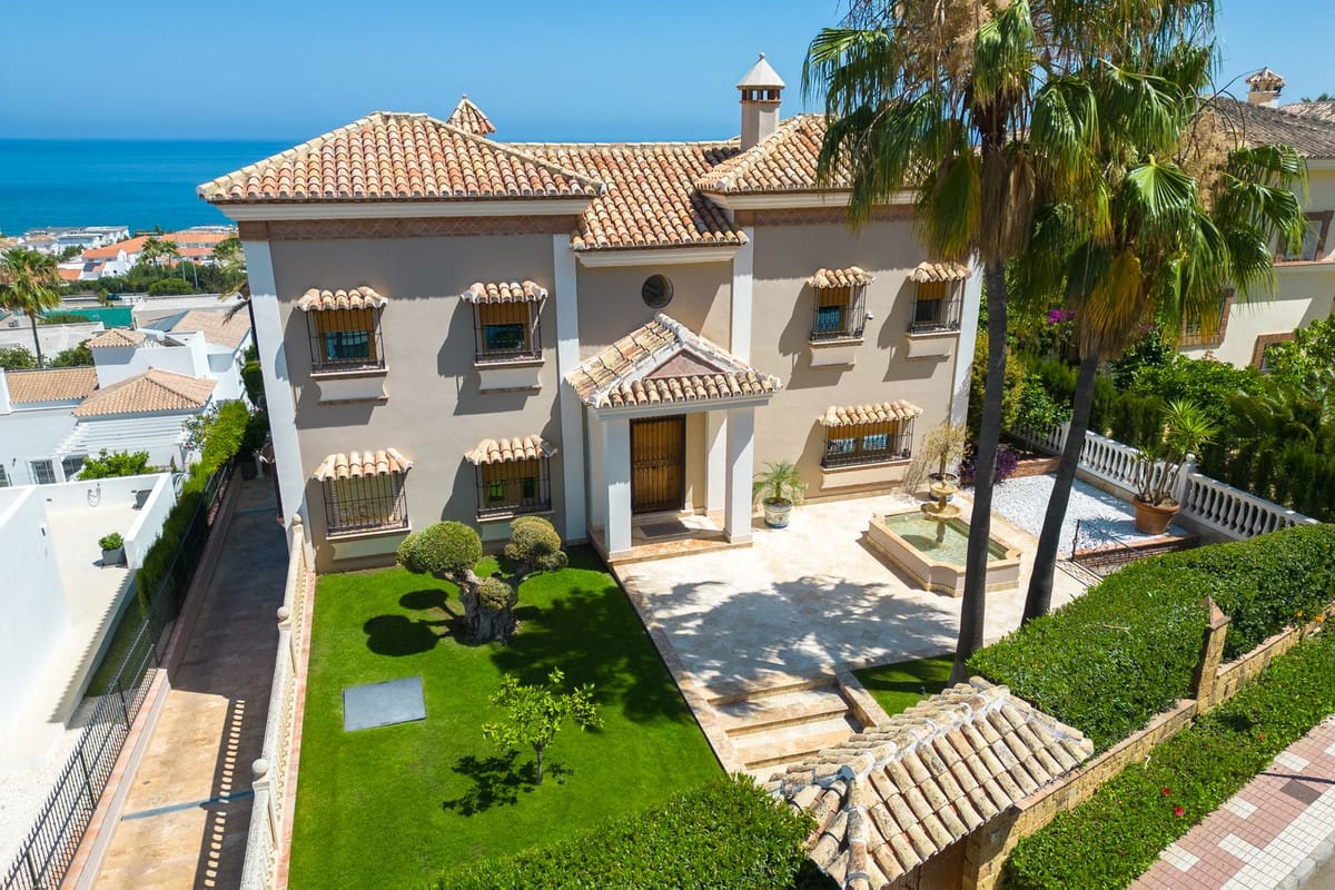 Luxe villa met zeezicht en topfaciliteiten op loopafstand van La Cala de Mijas in La Cala de Mijas - foto 4