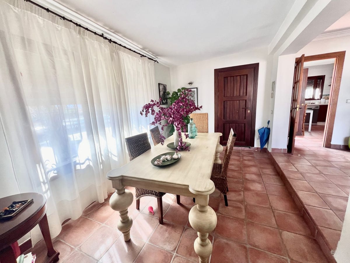 4-slaapkamer villa in Nueva Andalucía in Nueva Andalucía - foto 6