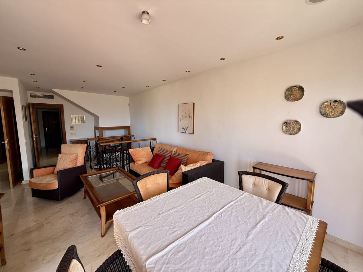 4-slaapkamerhuis in Elviria in Elviria - foto 16