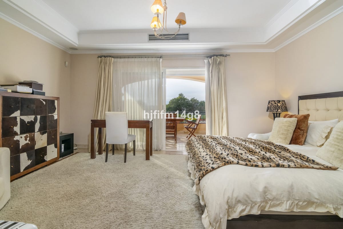 Drie-slaapkamer appartement aan de Golden Mile, Marbella in The Golden Mile - foto 11