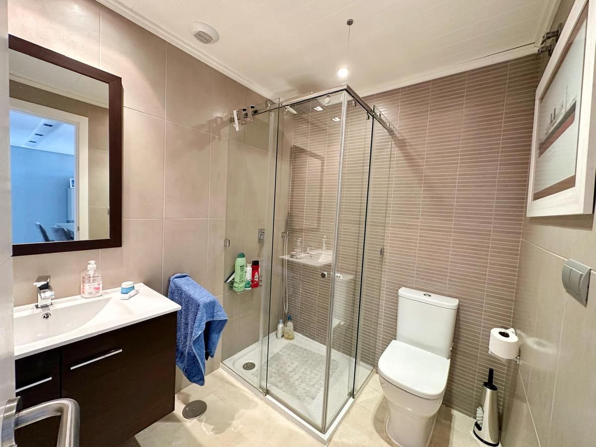 Duplexpenthouse met panoramisch zeezicht in Los Arqueros, Benahavís in Los Arqueros - foto 4