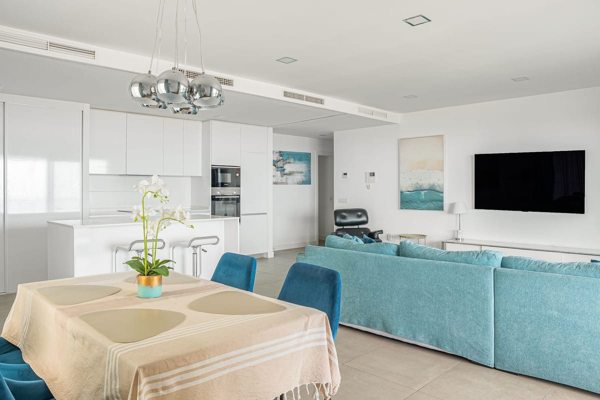 Drie-slaapkamer appartement met terras en zeezicht in Benalmádena Costa in Benalmadena Costa - foto 7