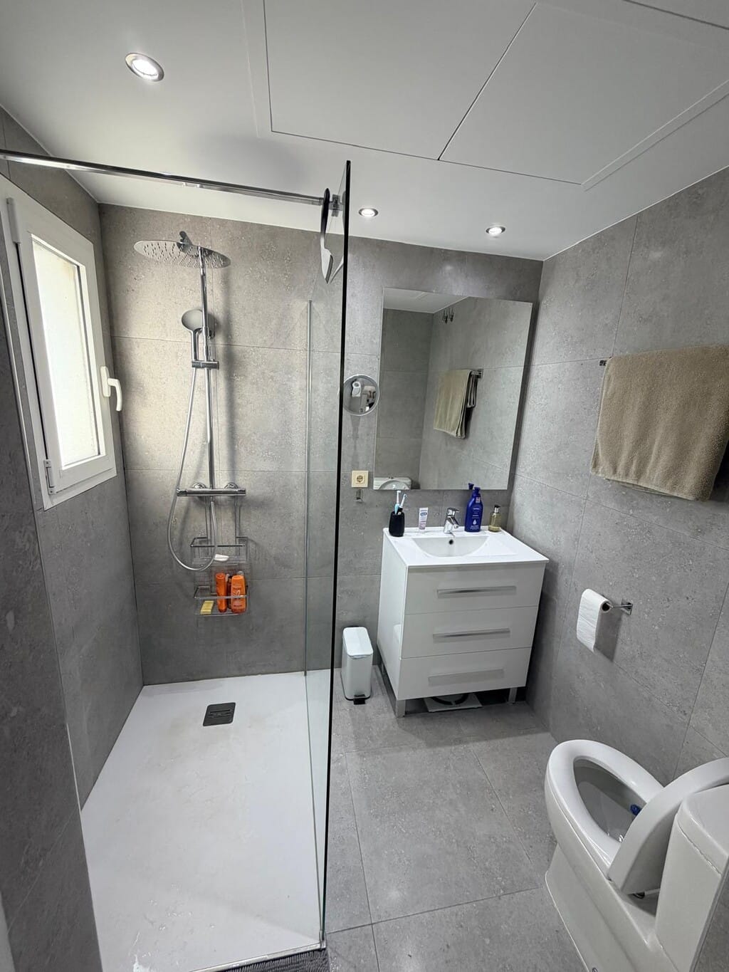 2 bedroom Apartment in Estepona in Estepona - foto 5