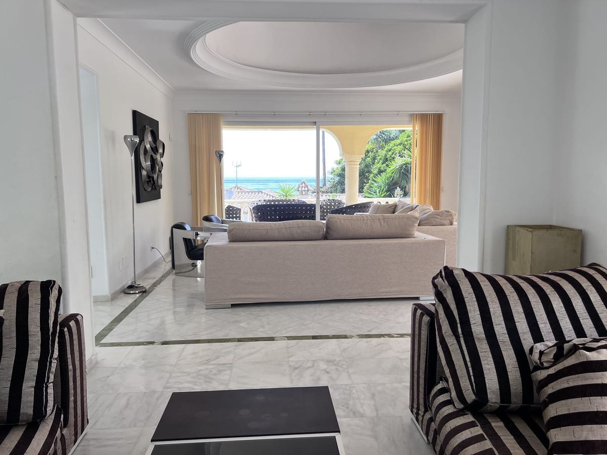 4-slaapkamer villa in Bahía de Marbella met zeezicht in Bahía de Marbella - foto 12