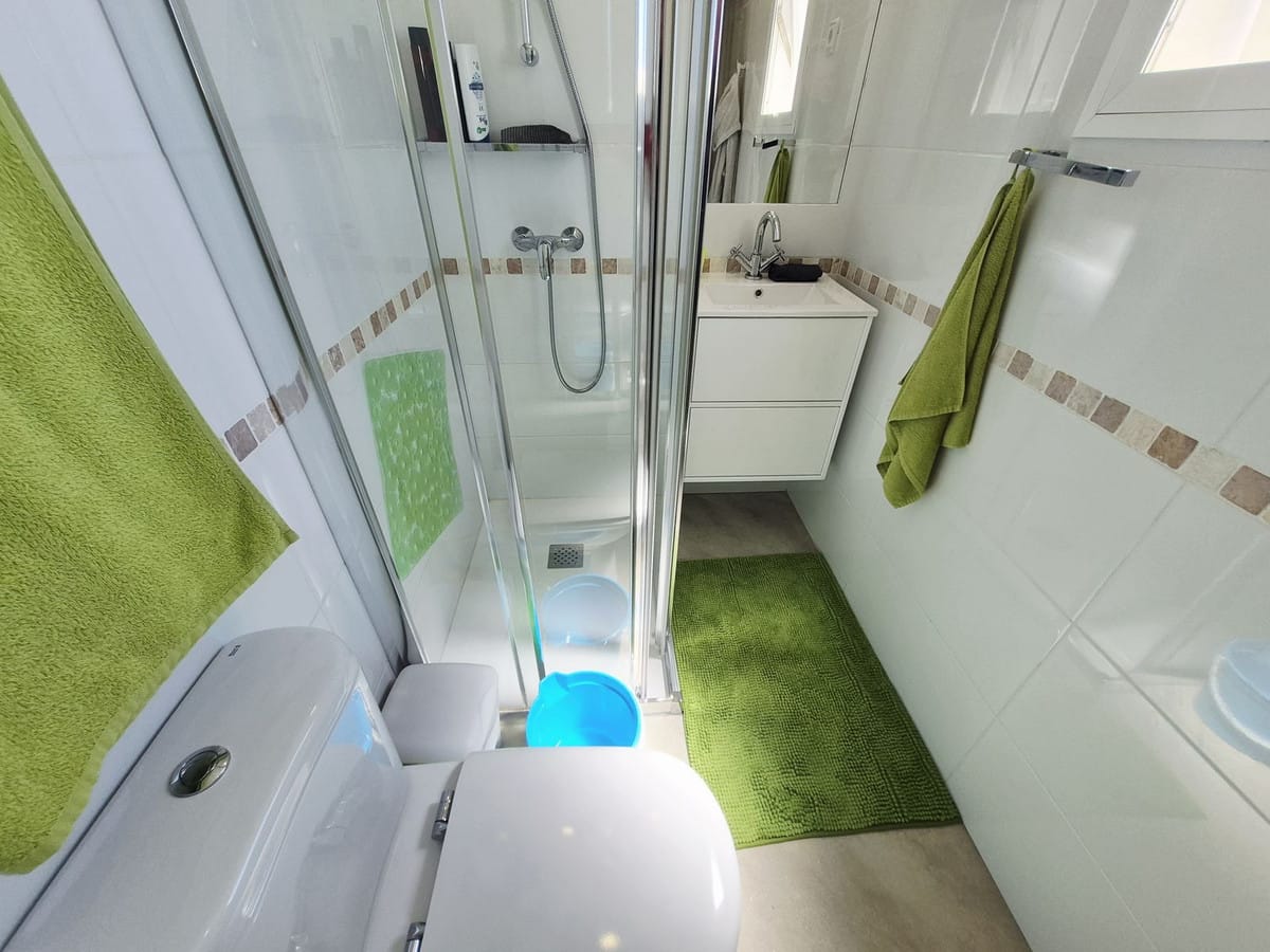 Tussenwoning met 2 slaapkamers in El Chaparral, Málaga in El Chaparral - foto 19