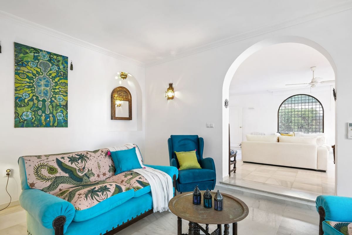 Exclusieve Arabisch-Mediterraanse villa nabij het strand in Cabopino, Marbella in Marbella - foto 14