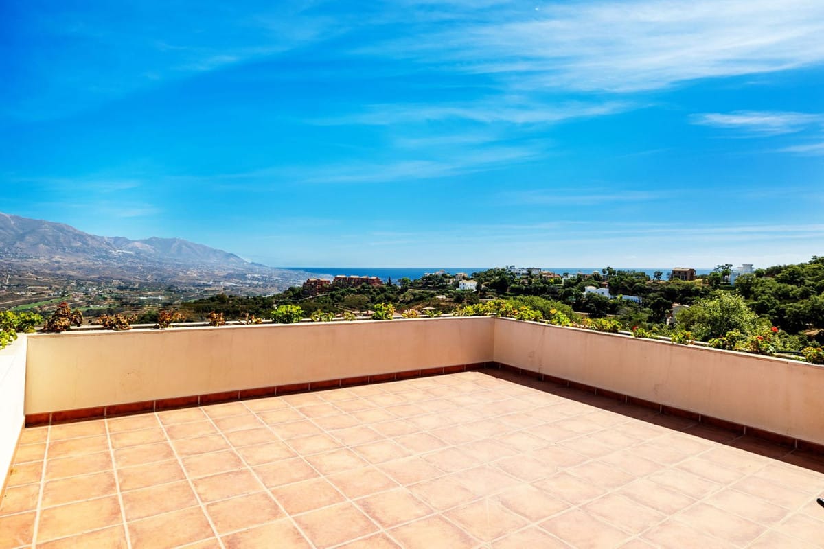 Villa Cantabria in La Mairena – 5 slaapkamers, 647 m2 gebouwd in La Mairena - foto 18