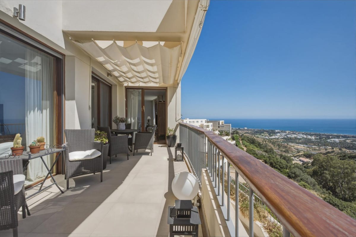 3 bedroom Apartment in Altos De Los Monteros in Altos de los Monteros - foto 3
