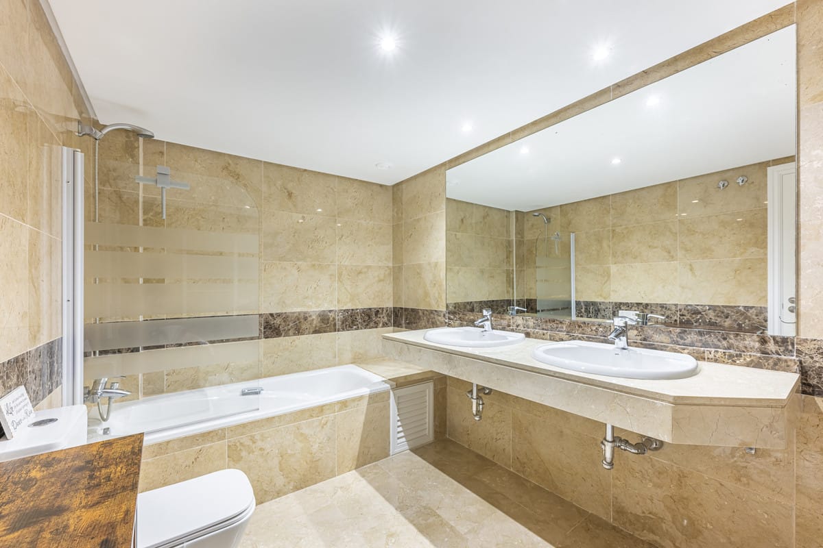 Drie-slaapkamer stadswoning in La Alcaidesa in La Alcaidesa - foto 2