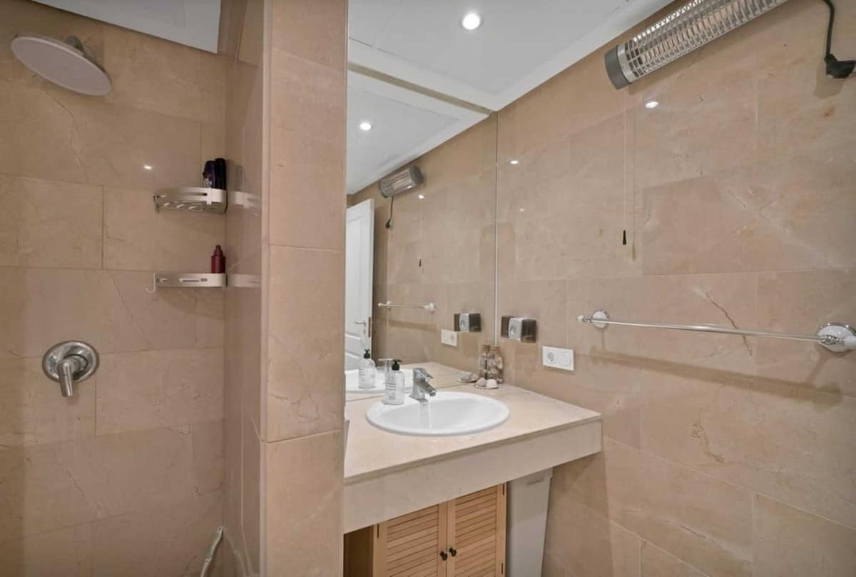 Gelijkvloers 3-slaapkamer appartement in La Duquesa in La Duquesa - foto 18