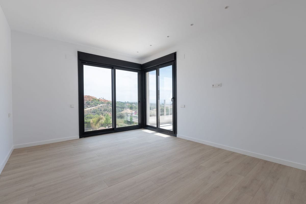 Villa met 4 slaapkamers in Elviria in Elviria - foto 11