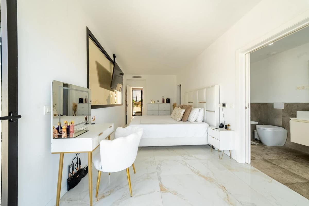 4-slaapkamer elegante stadswoning in La Cala de Mijas in La Cala de Mijas - foto 16