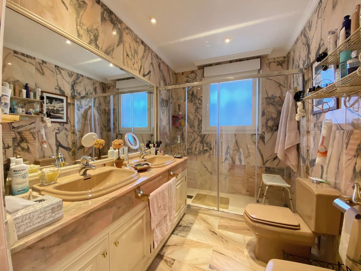 6-slaapkamer villa in Marbella in Marbella - foto 20
