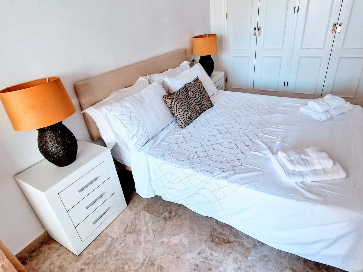 2 bedroom Apartment in Calahonda in Calahonda - foto 15