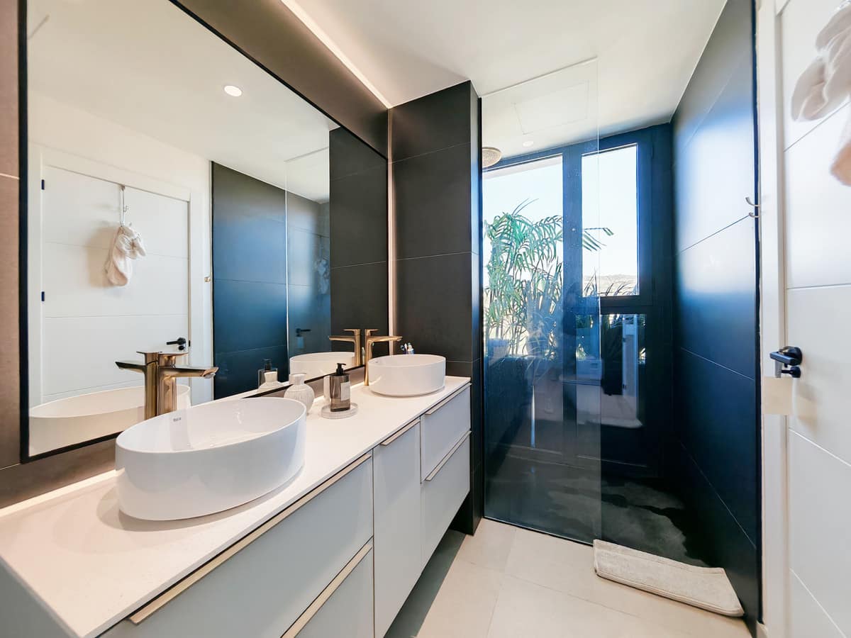 Villa met 5 slaapkamers in Estepona in Estepona - foto 19