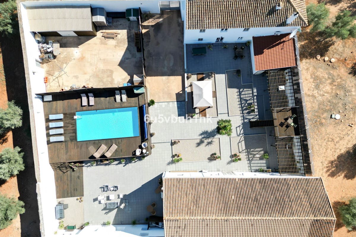 Cortijo met 7 slaapkamers in Sierra de Yeguas (Antequera) in Antequera - foto 5