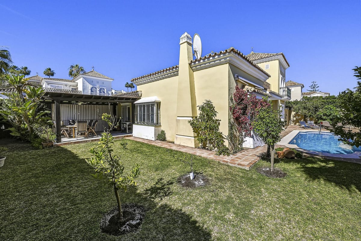 Villa met 3 slaapkamers aan het strand in Bahía de Marbella in Bahía de Marbella - foto 18