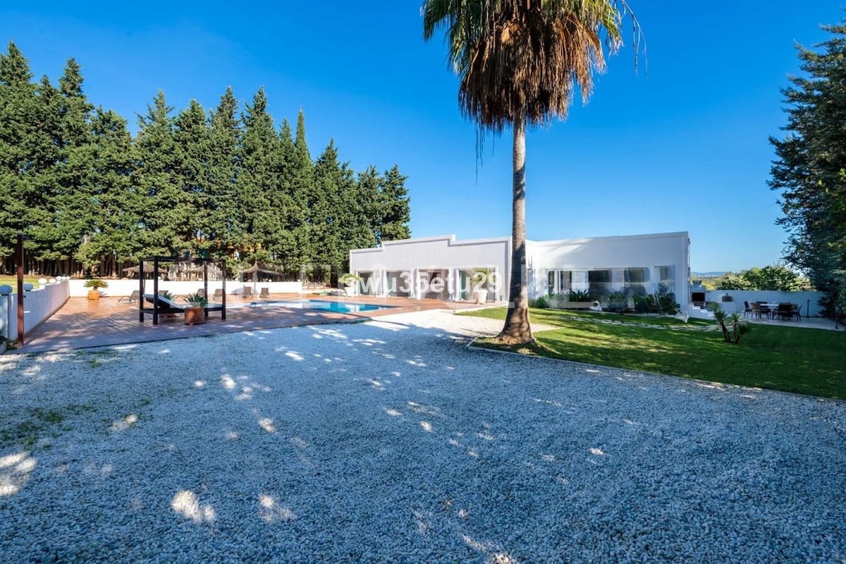 7 bedroom Plot in Estepona in Estepona - foto 10
