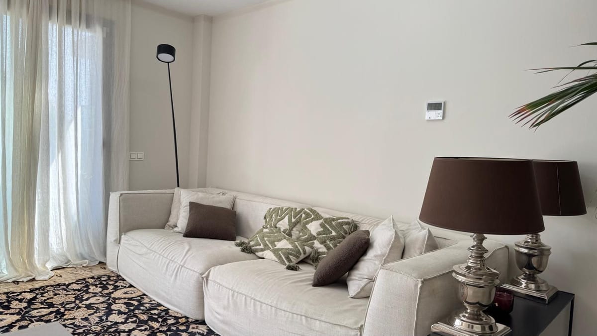 Drie-slaapkamer-appartement met zeezicht in Las Mesas Homes, Estepona in Estepona - foto 9