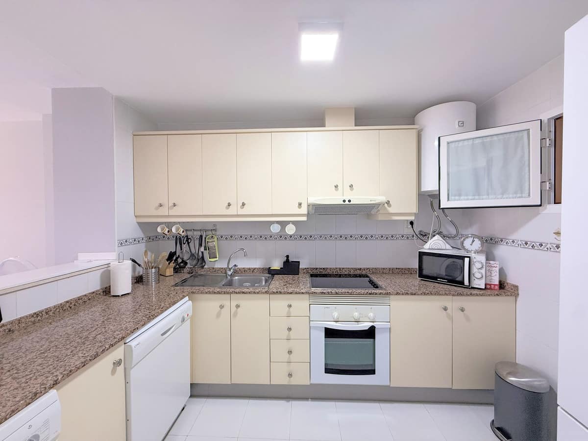 Appartement met 2 slaapkamers in La Duquesa in La Duquesa - foto 19