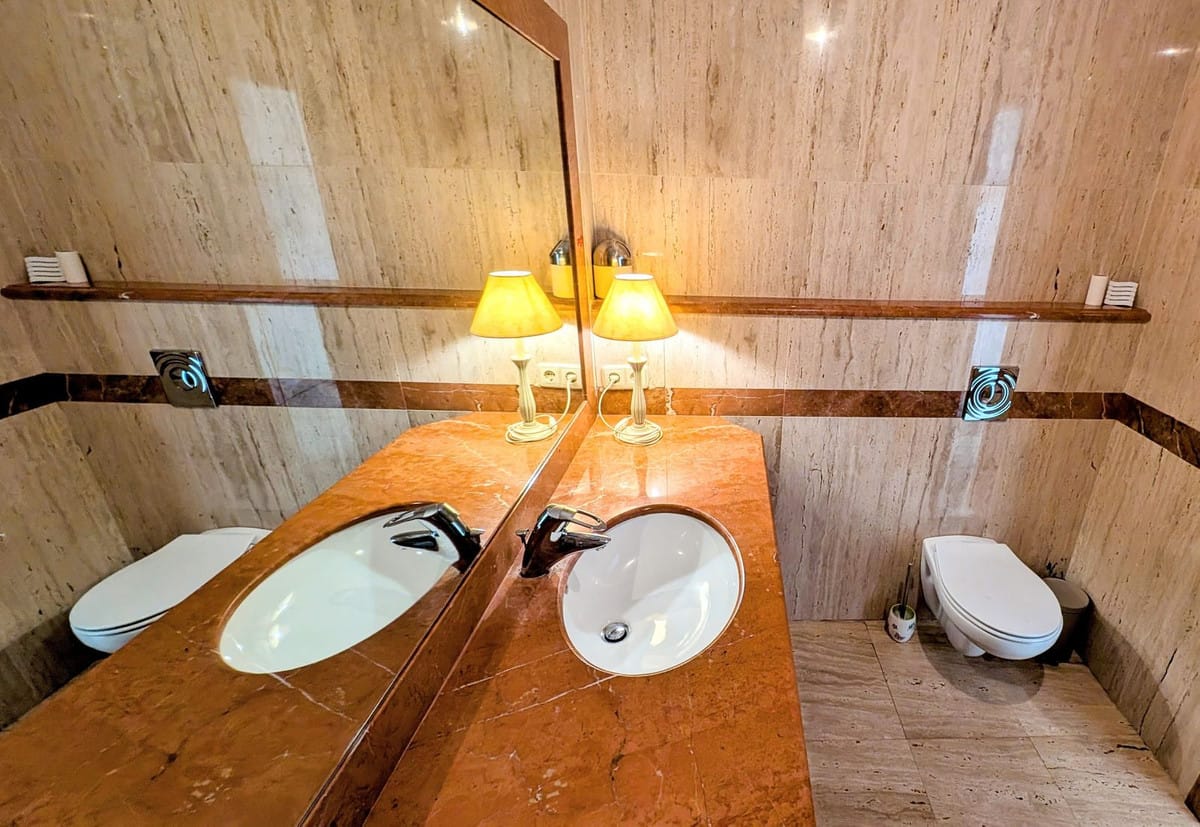 Altos de Almendros – Exclusief gelijkvloers appartement met ruime privé-tuin in Benahavís in Benahavís - foto 14