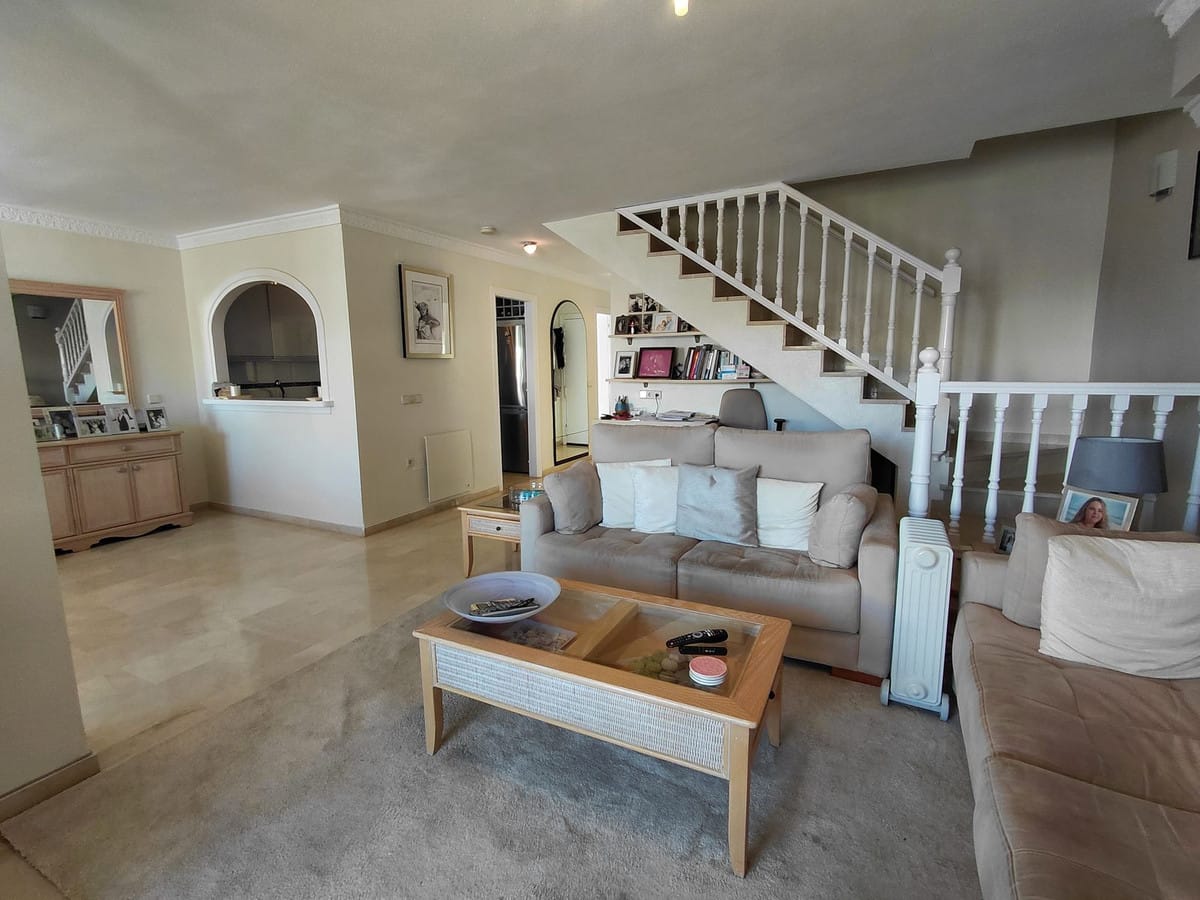 3-slaapkamer penthouse aan het strand in Marbesa – 173 m² in Marbesa - foto 8