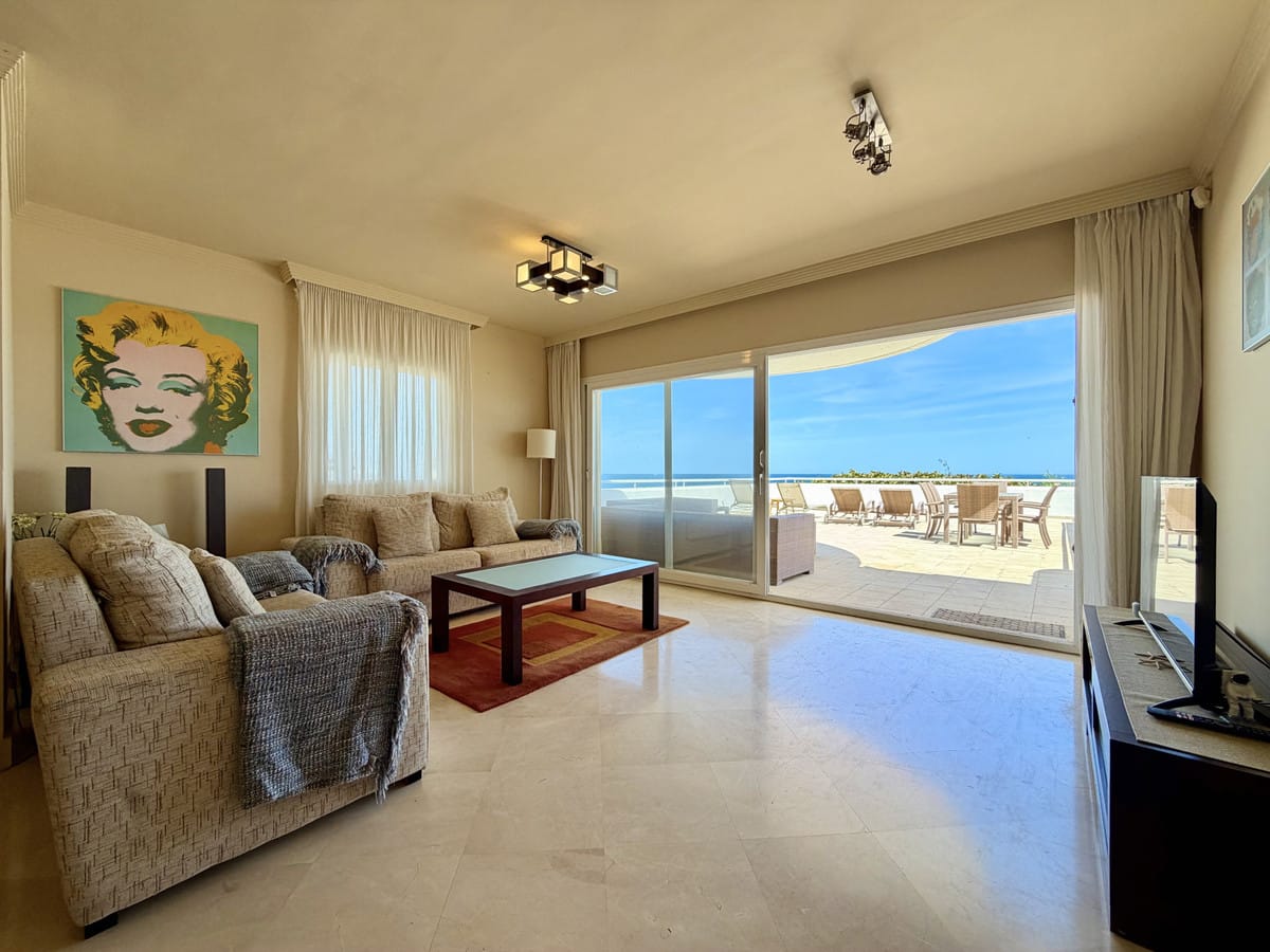 Appartement met 2 slaapkamers aan het strand in Estepona in Estepona - foto 4