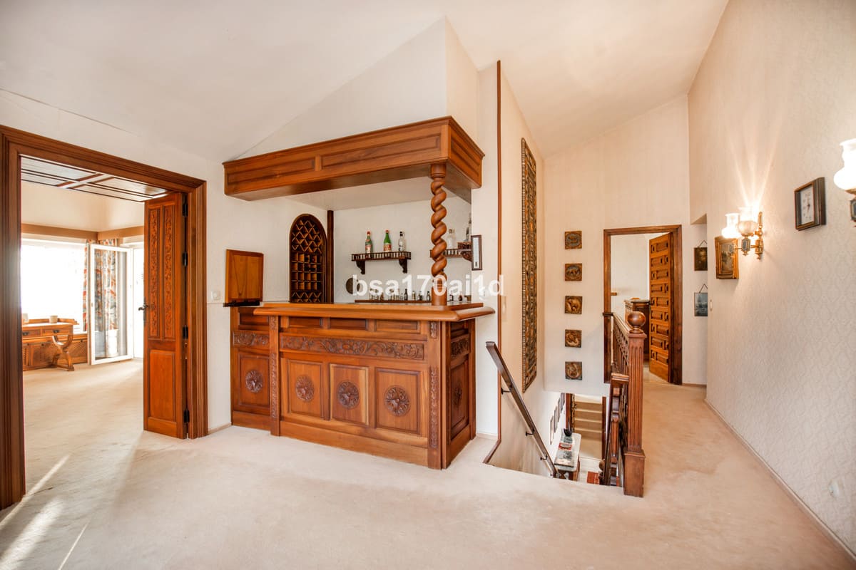 Villa met 5 slaapkamers in Los Monteros in Los Monteros - foto 16