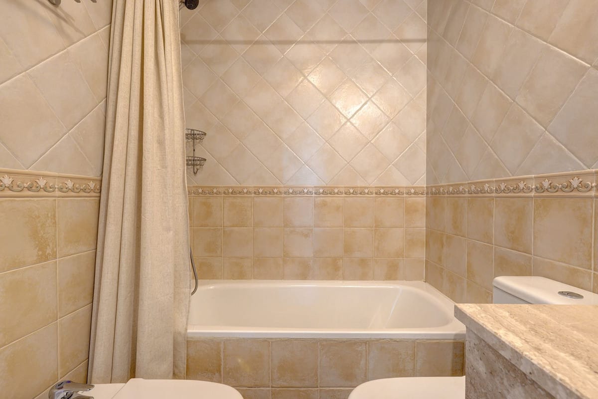 2 bedroom Apartment in Riviera Del Sol in Riviera del Sol - foto 20