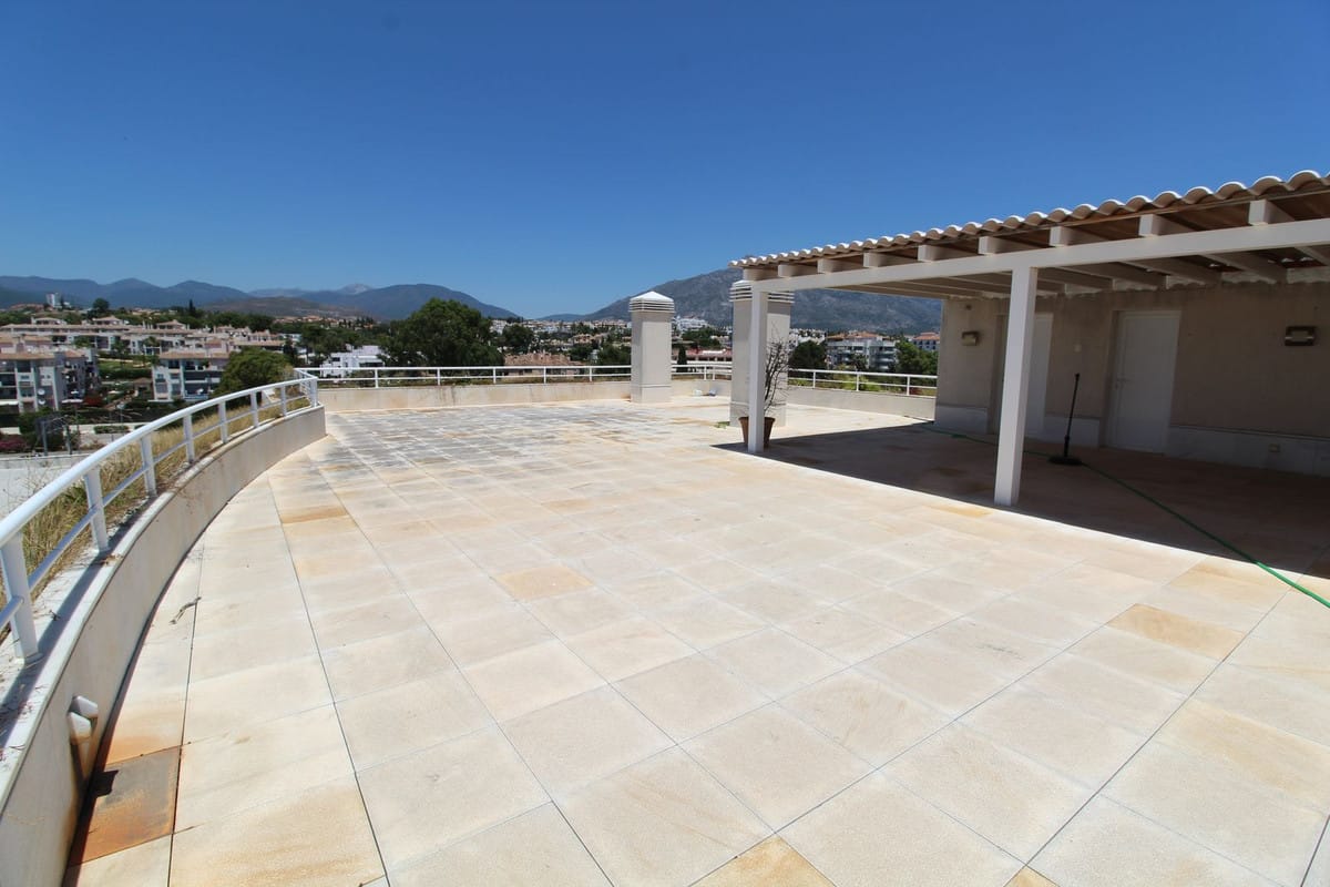 Luxueus penthouse met 4 slaapkamers in Puerto Banús in Puerto Banús - foto 19