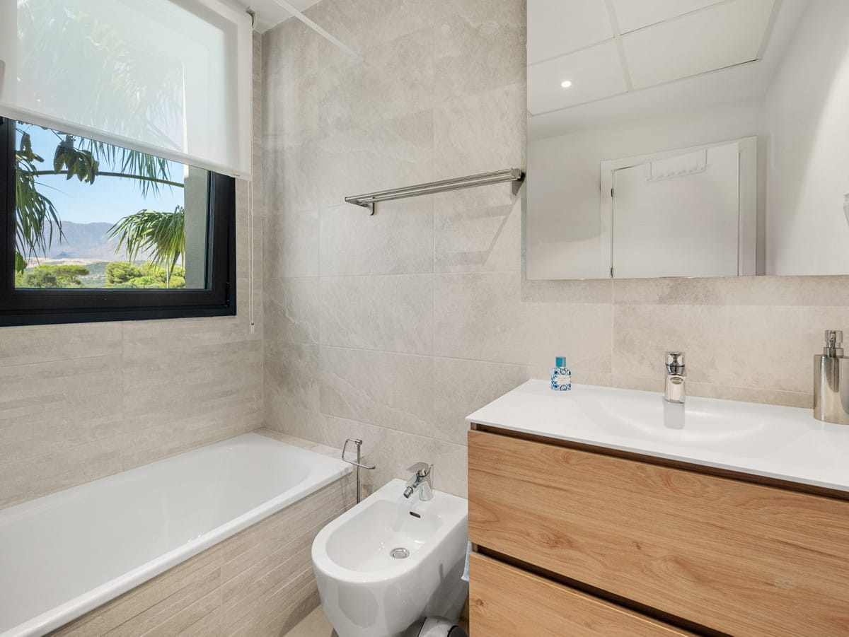 2 bedroom Apartment in Estepona in Estepona - foto 15