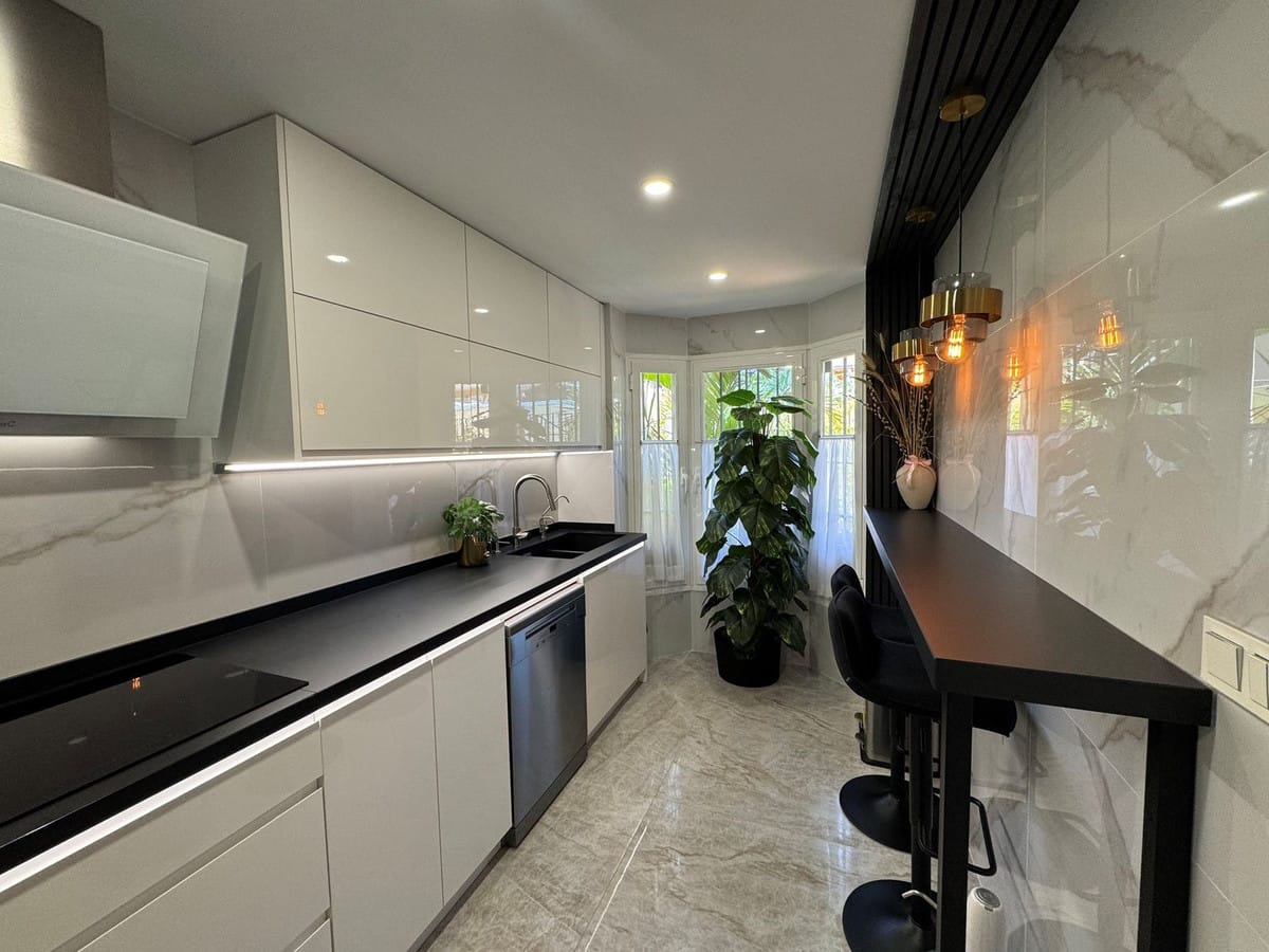 4-slaapkamer rijwoning in Calahonda met privé tuin en garage in Calahonda - foto 9